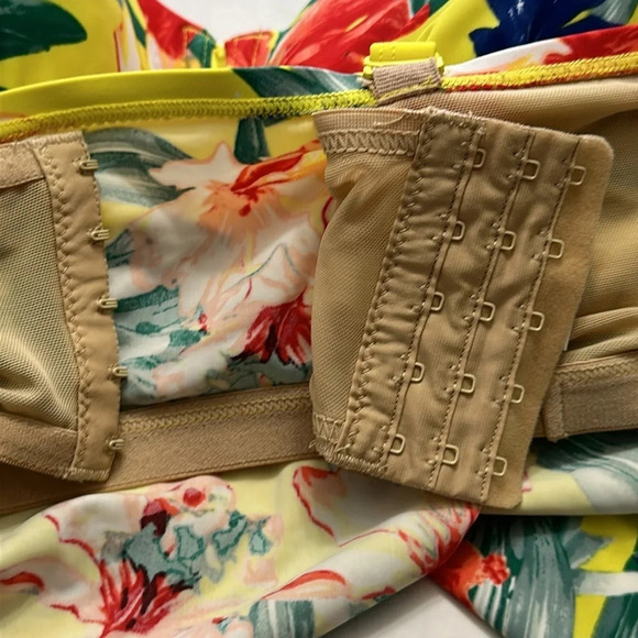Cacique Swim Yellow Floral Tropical Bikini Top Womens Size 42DD - Picture 5 of 6